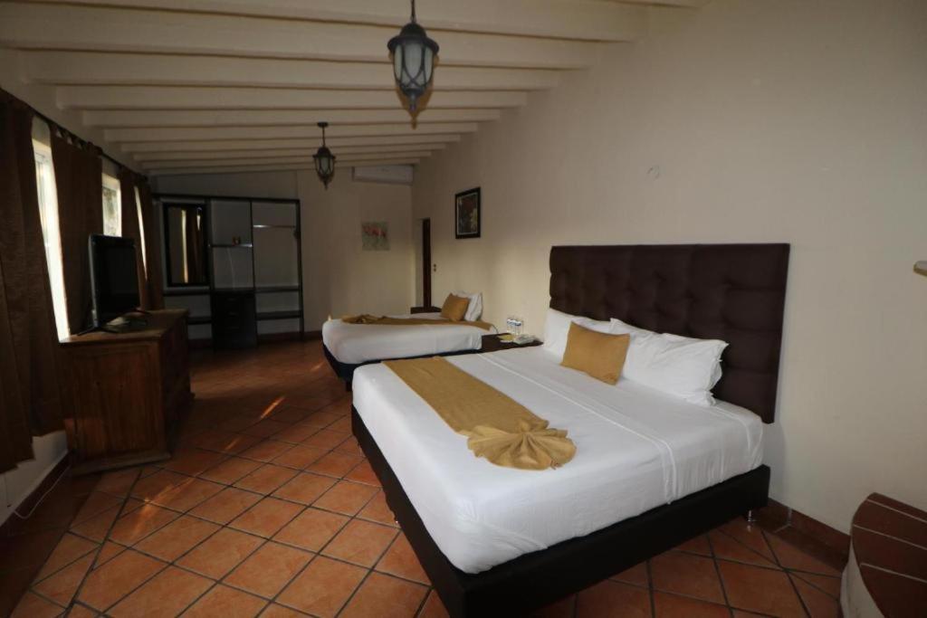 Hotel Casa Maria Emilia Cuernavaca Esterno foto