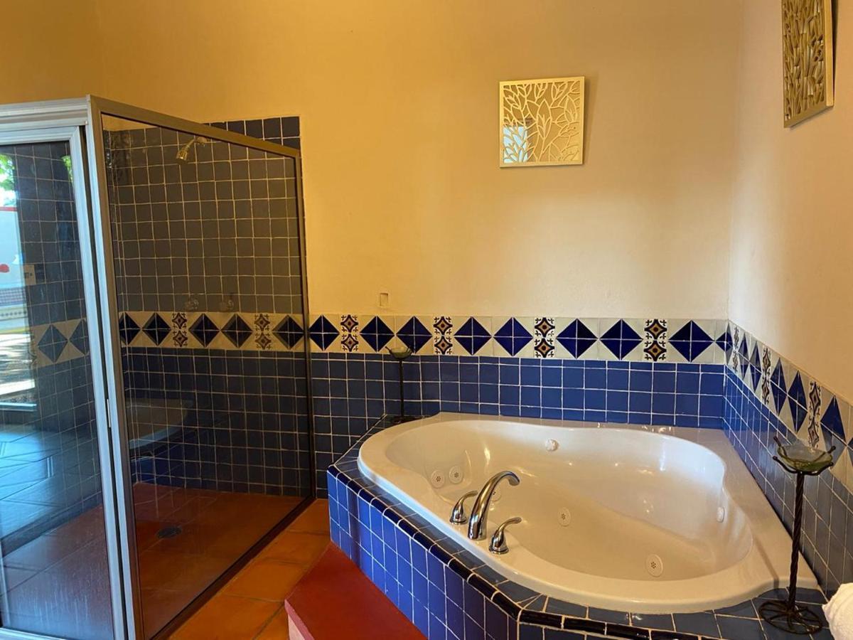 Hotel Casa Maria Emilia Cuernavaca Esterno foto