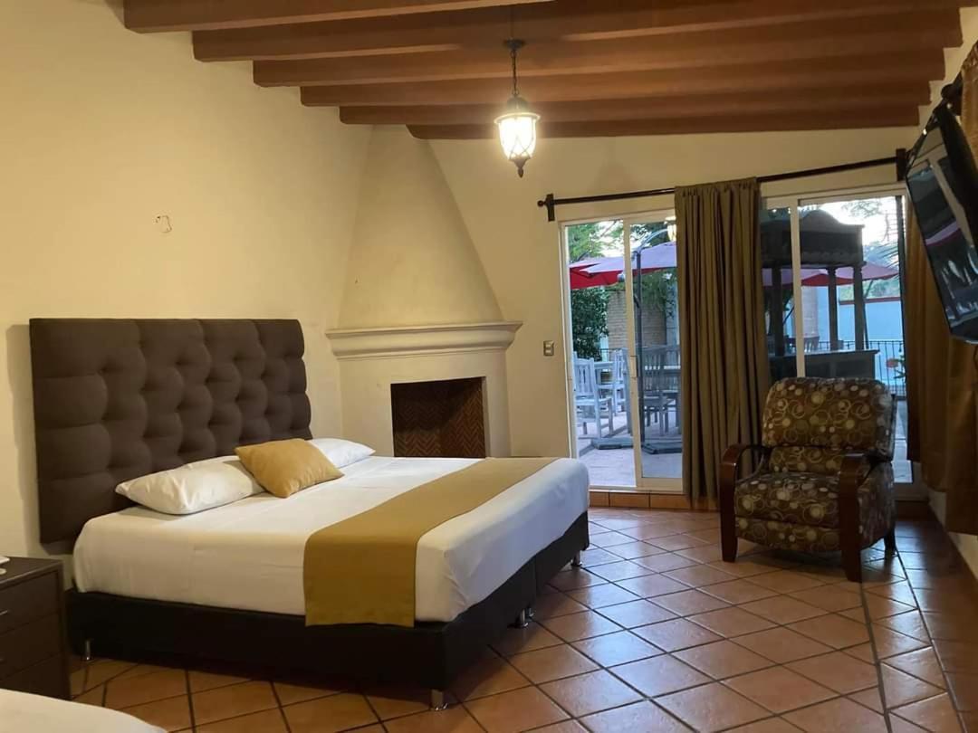 Hotel Casa Maria Emilia Cuernavaca Esterno foto